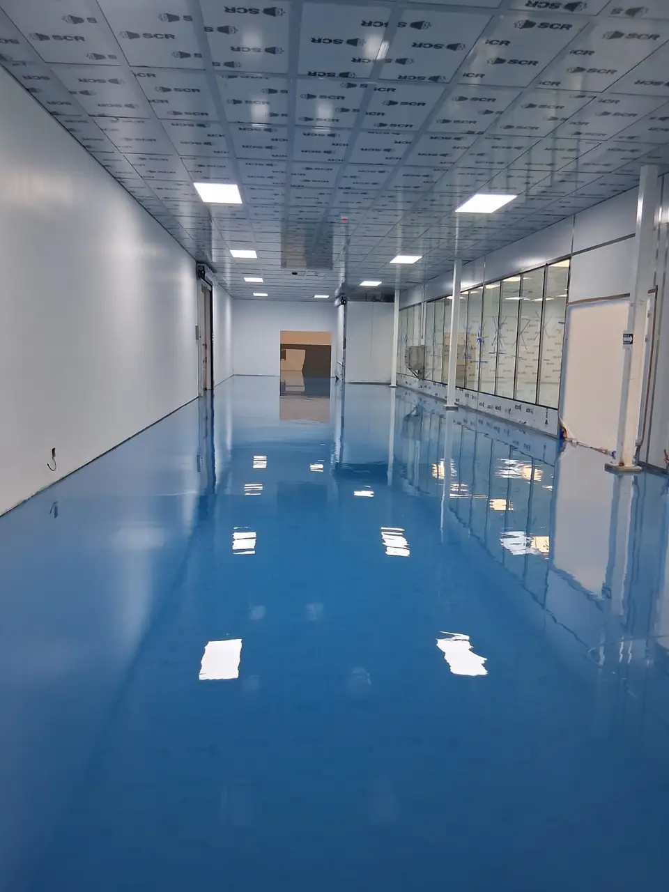 Piso epóxico industrial terminado por GlobalEpox